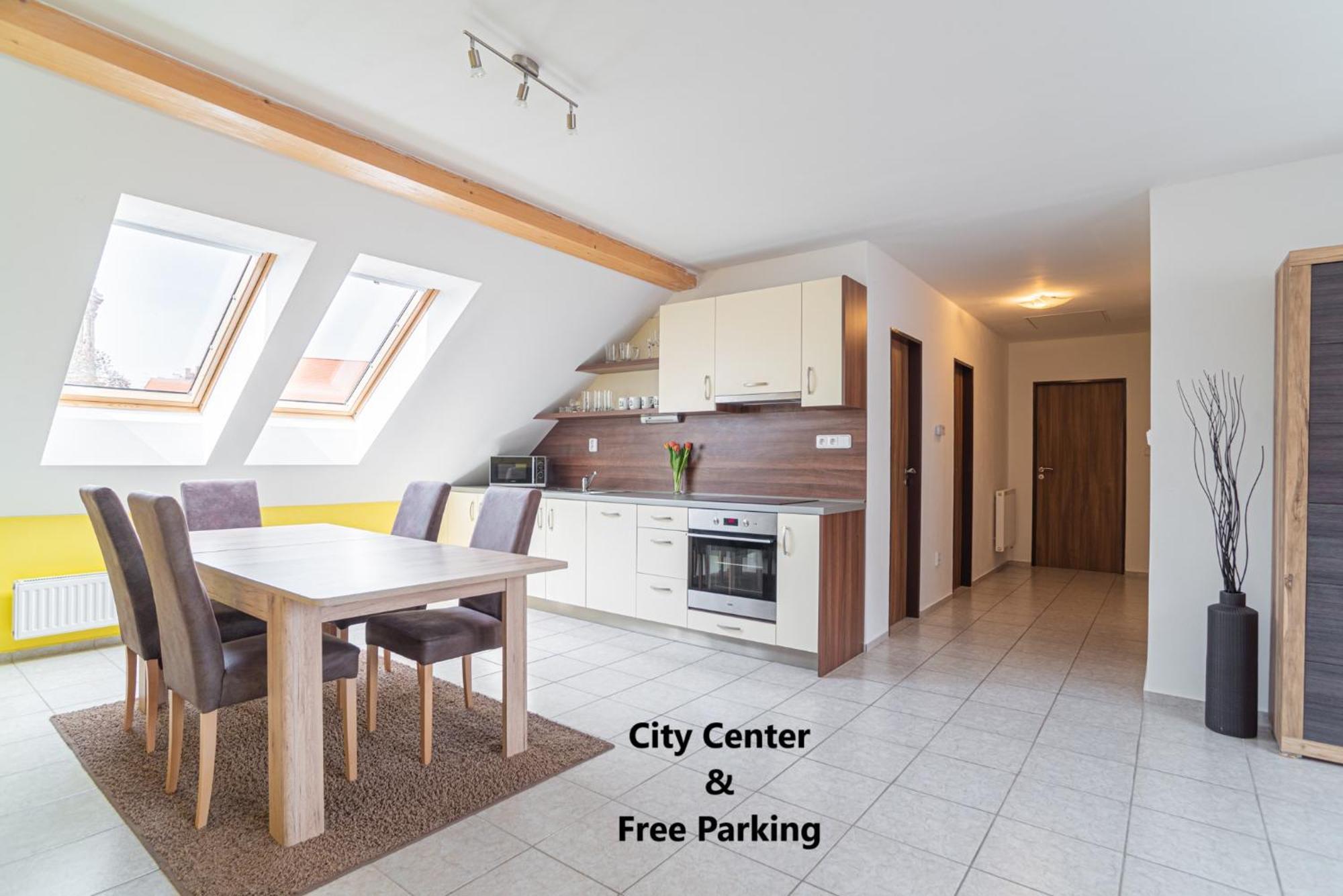 מיקולוב Saeli Apartments מראה חיצוני תמונה